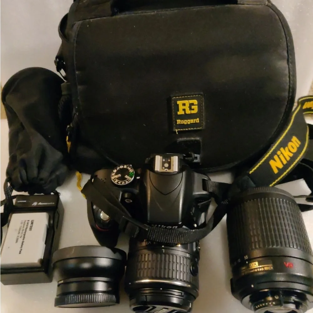 Nikon D3300 24.2MP Digital SLR Camera Used With Bag And Accessories